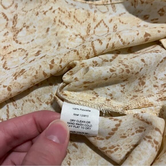 Show Me Your Mumu Johns Button Down Shirt - Picture 8 of 12